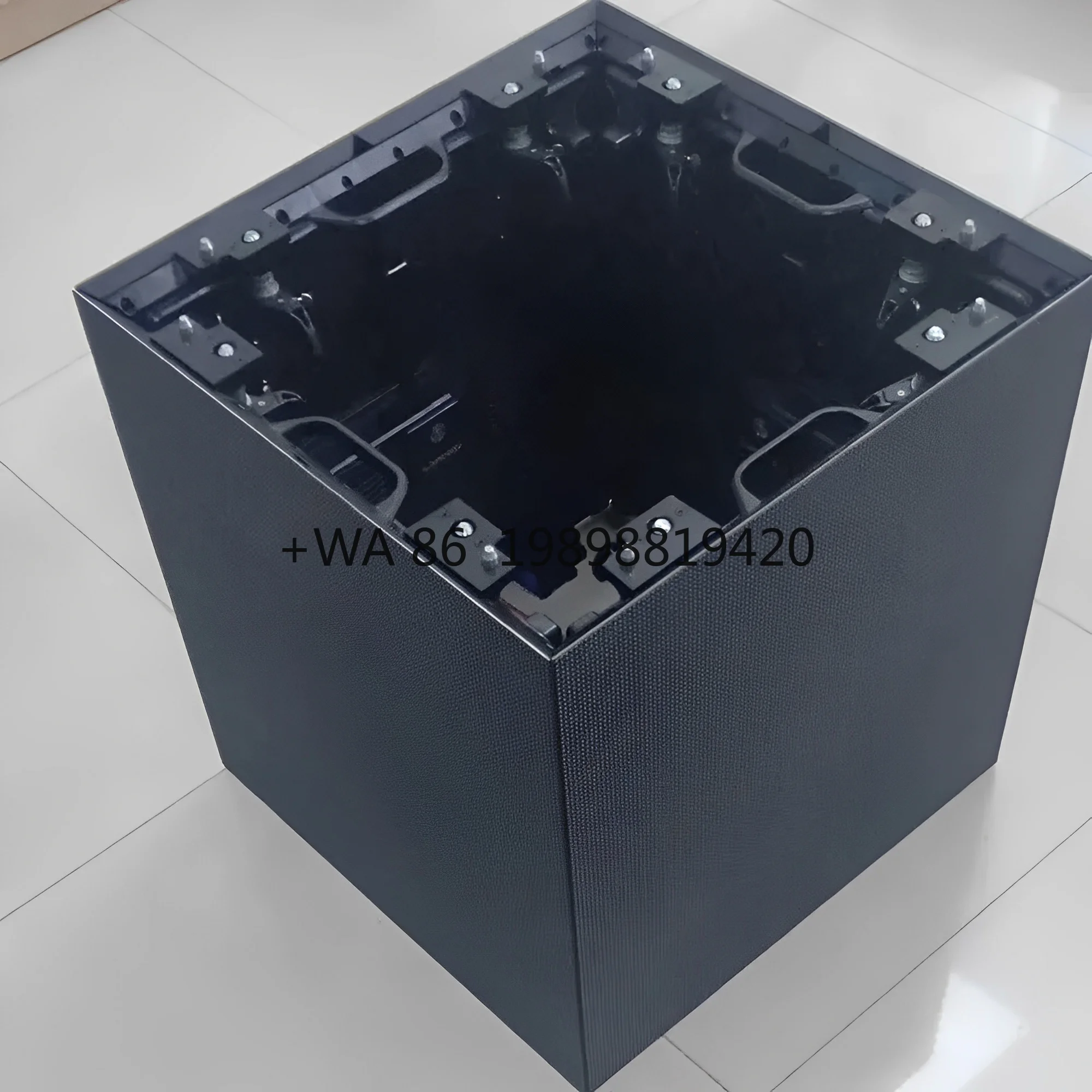 Customized IP43 exhibition screen seamless edge video wall indoor LED screen 90 degree corner column animation 2*3m 3*4m indoor