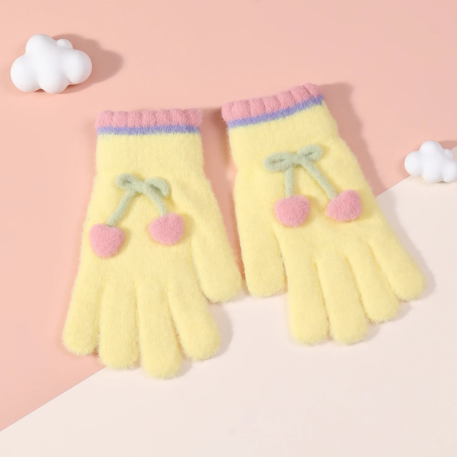 Guanti per adulti Love Cherry a dita intere per ragazze Guanti di peluche dolci e carini Addensati caldi antigelo Freschi e versatili