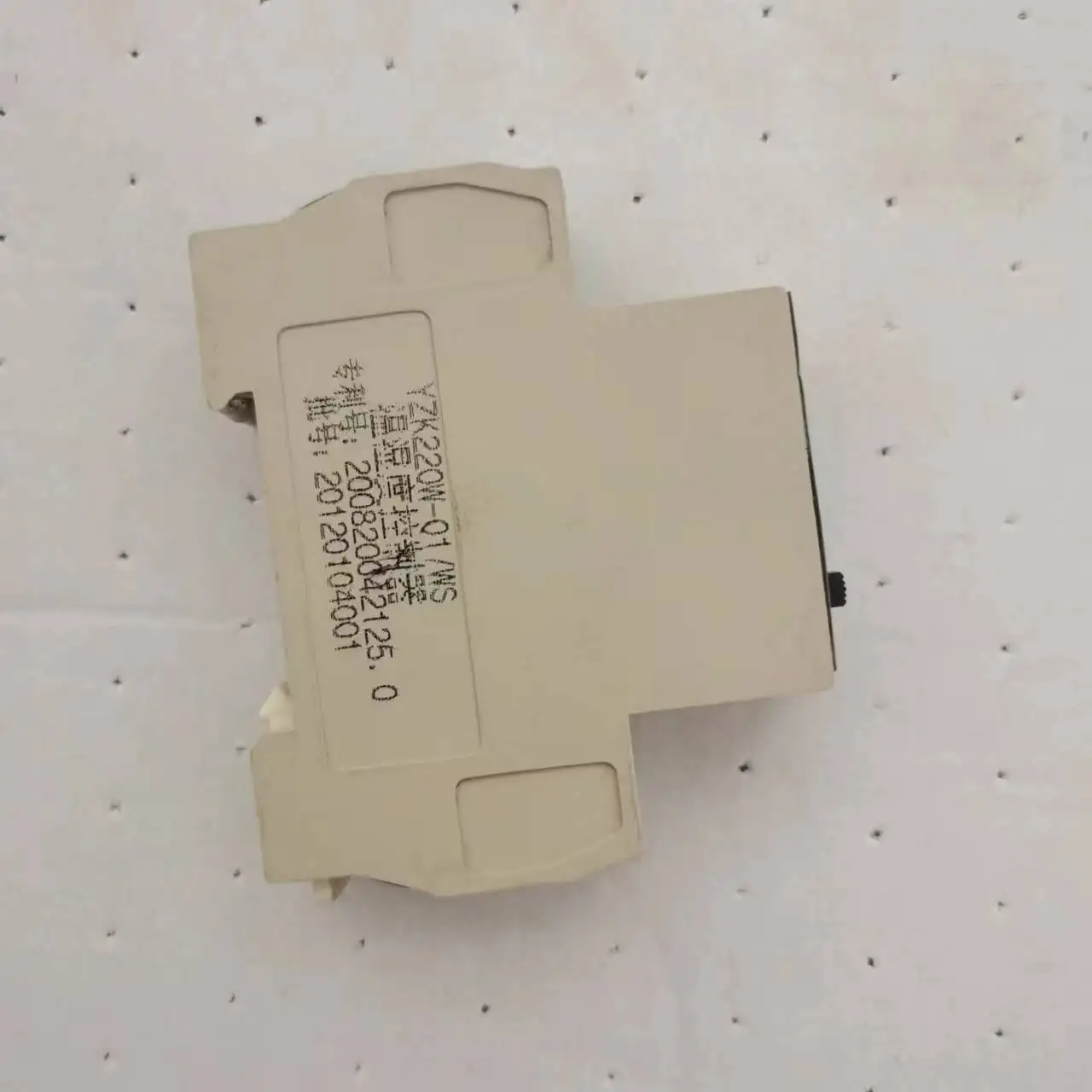 New Rail-type Electric Control Cabinet YZK220W-01/WS AC70-250V Adjustable Temperature and Humidity Controller, 1PCS