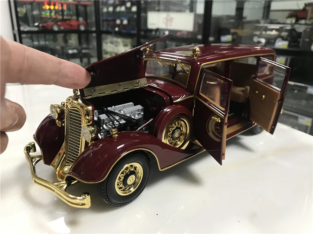 Original Factory 1:18 Puyi Dragon Car the Last Emperor\'s Classic Car Limited Edition Metal Static Car Model Toy Gift