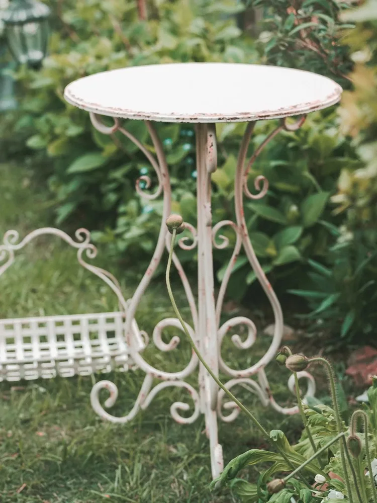 Outdoor old iron round table plant stand courtyard balcony gardening retro small flower table, outdoor furniture Plant Shelves