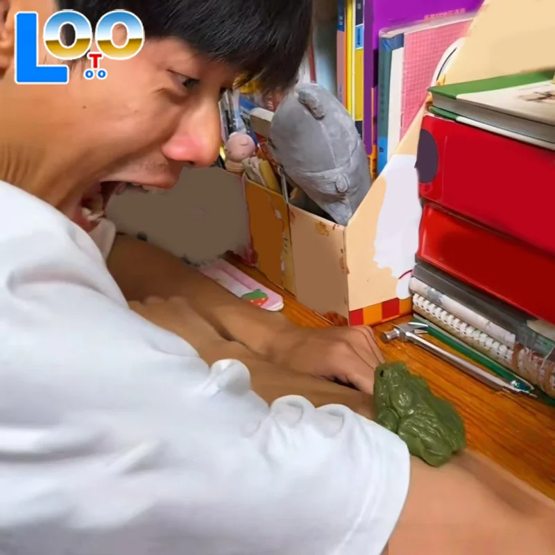 1/2 قطعة الضفدع الضفدع مضحك اسفنجي اللعب الإجهاد الإغاثة المزحة لعب للأطفال مضحك ميمي هدايا عيد ميلاد الضفدع لعبة الضغط