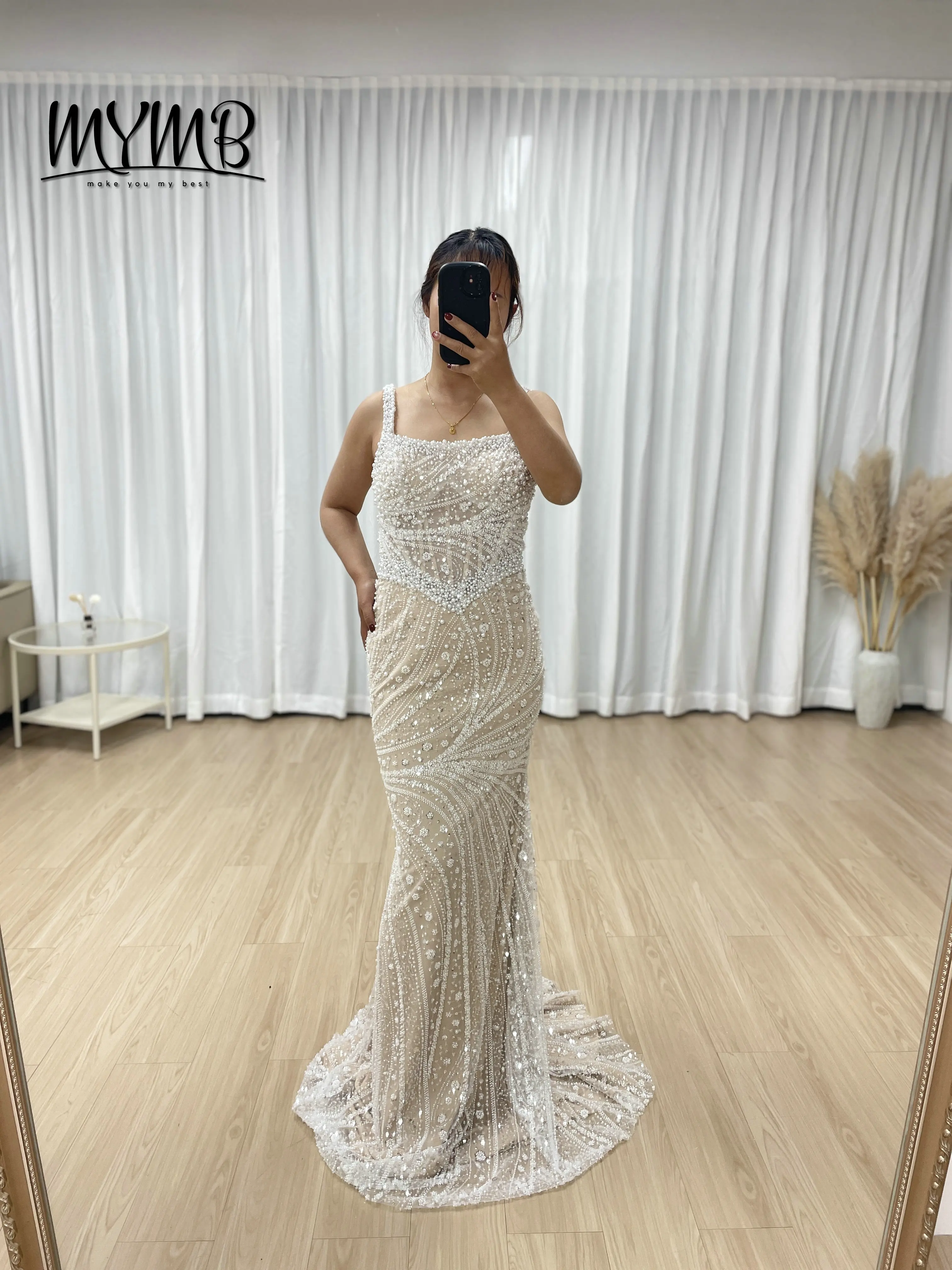 

MYMB Exquisite Dazzling Embroidery Beaded Sequin Hot Sale Luxury Graceful Spaghetti Strap Evening Gown for Banquet Prom MB40328