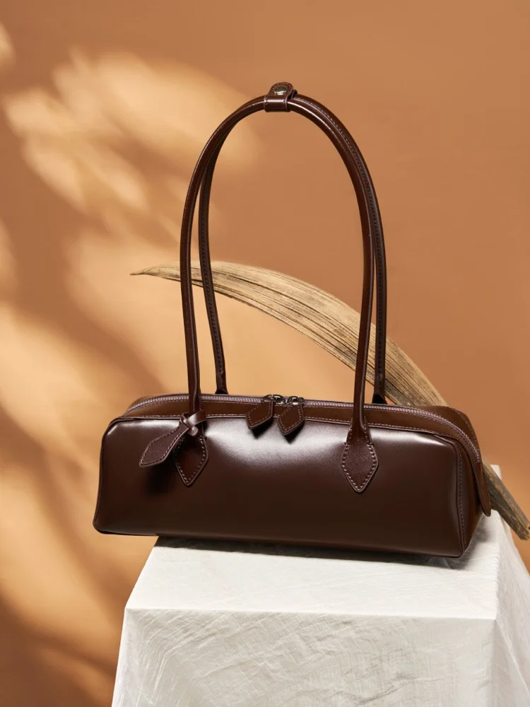 

French Style Vintage Women's Underarm Bag Luxury Designer High Texture Leather Handbag Versatile Casual Commuter Bag