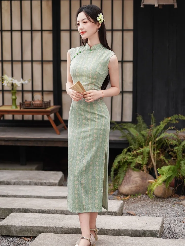 

Green Improvement New Chinese Style Artistic Cheongsam Women's 2026 Spring New Style Girls' Short sleeved Young Dress Qipao