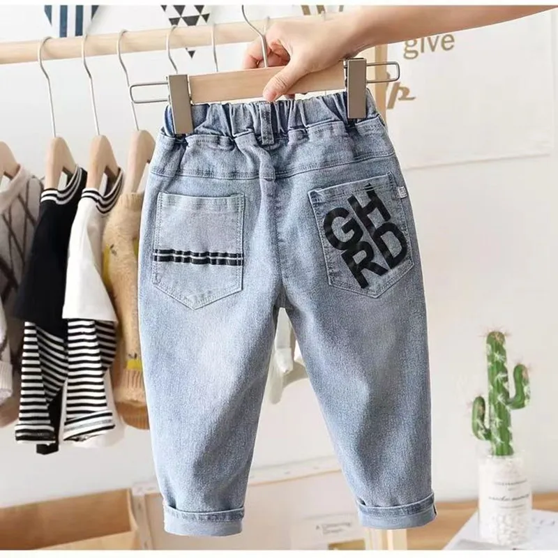 Bambini ragazzi Jeans primavera e autunno ragazzi pantaloni Jeans larghi per bambini nuovi pantaloni lunghi per bambini alla moda edizione coreana