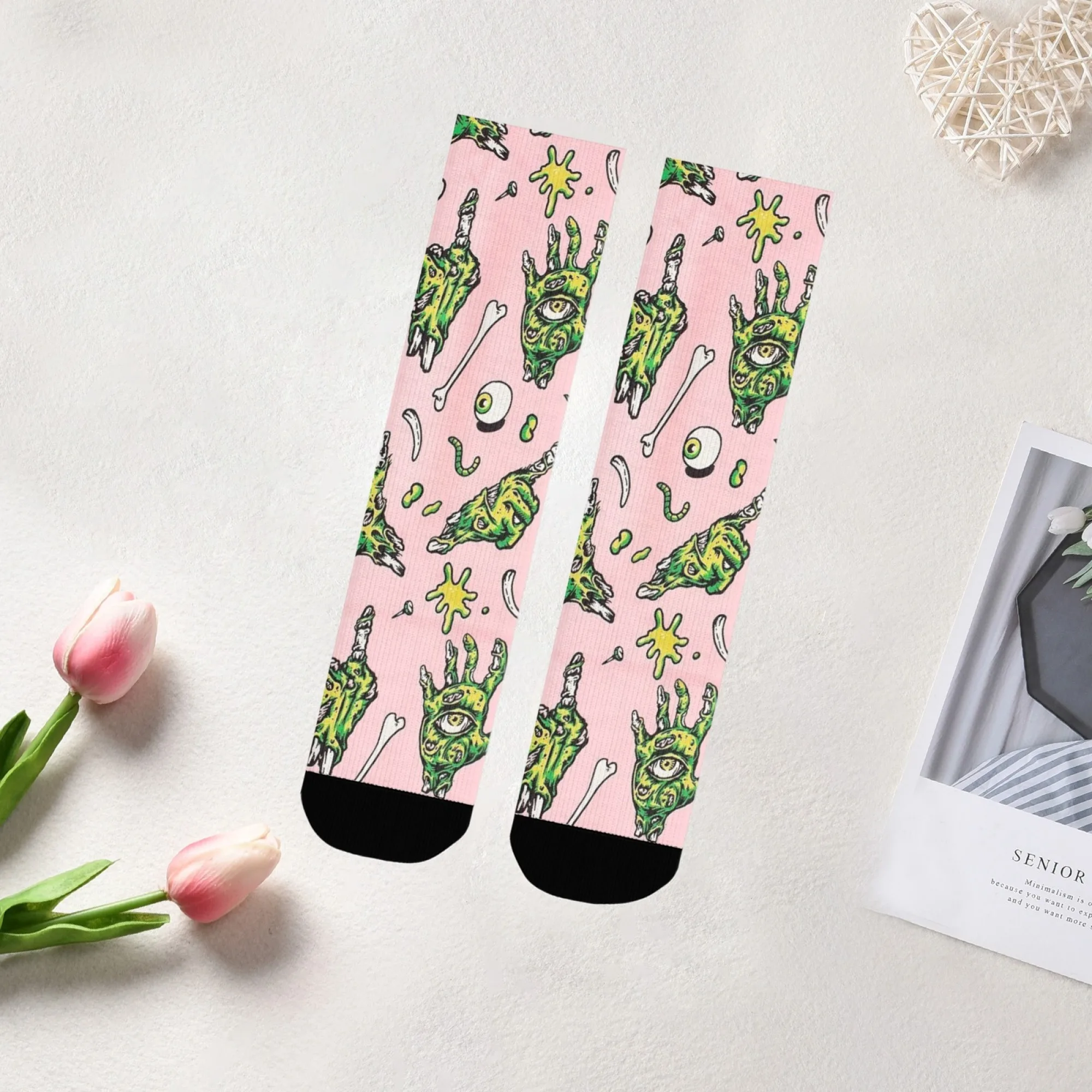 Funky Zombie Graffiti Socks Non-Slip Stretchy Breathable Men's Socks Travel Casual Hiking Happy Parties Rock Style Holiday Gifts
