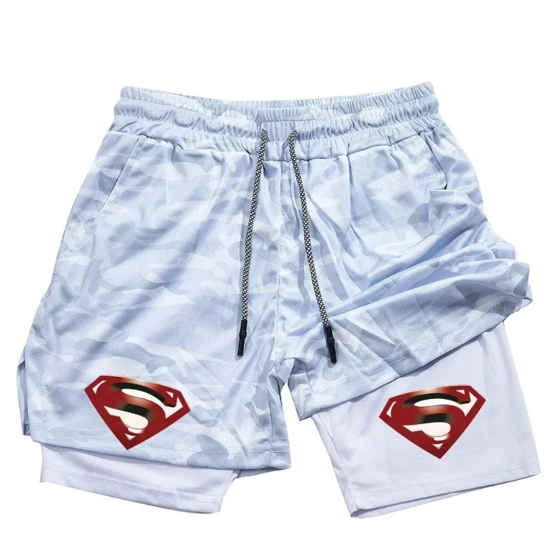 

Мужские спортивные шорты 2-в-1 с принтом «Супергерой» 2026 года, для бега и фитнеса, с карманом для телефона и отделением для полотенца