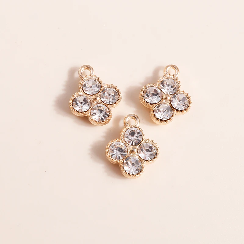 10pcs Fashion Crystal Clover Flowers Charms Pendants for Jewelry Making Gold Color Charms for Necklaces Earrings Accessories