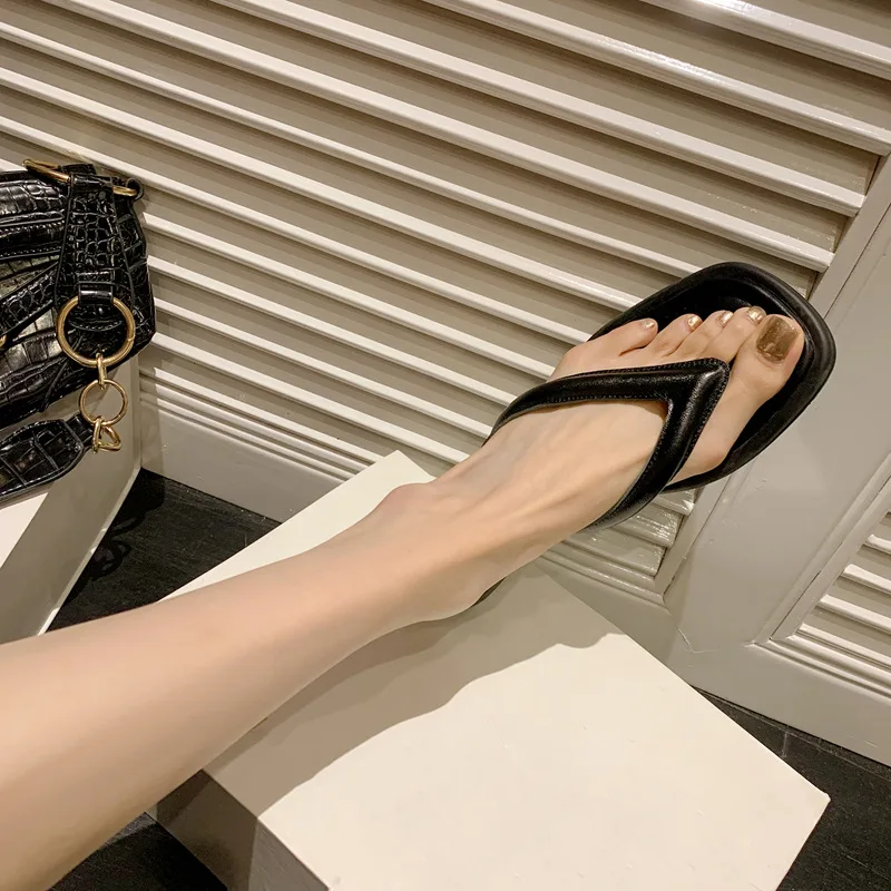 

Summer sheepskin Pinch toe Slippers Square toe Pull-on Low heel Flip-flops simple style Large size Fashion Mules