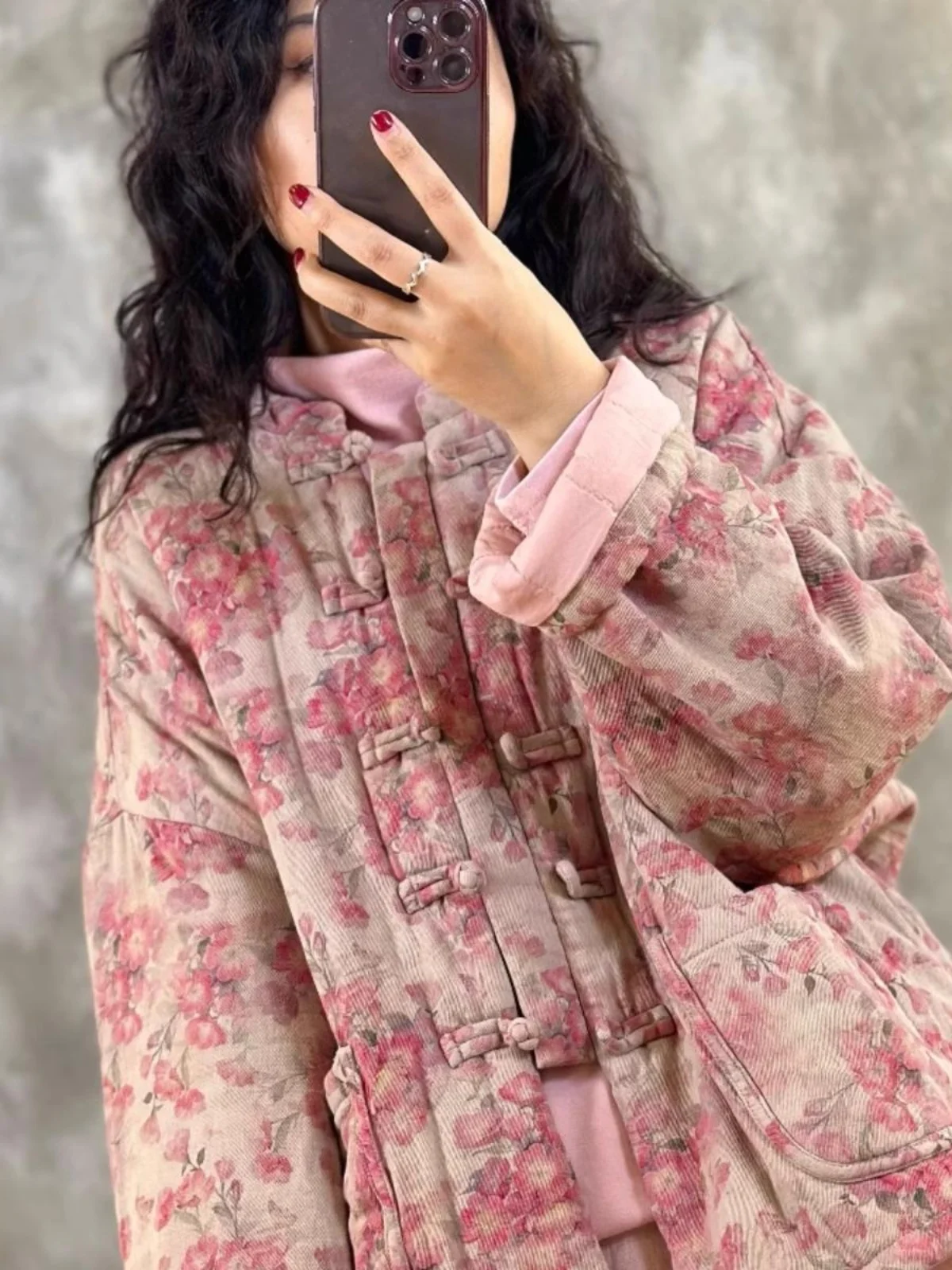 

Свободный крой, хлопковое дэт, женское теплое пальто с художественным принтом и воротником-стойкой на пуговицах, корейская повседневная верхняя одежда