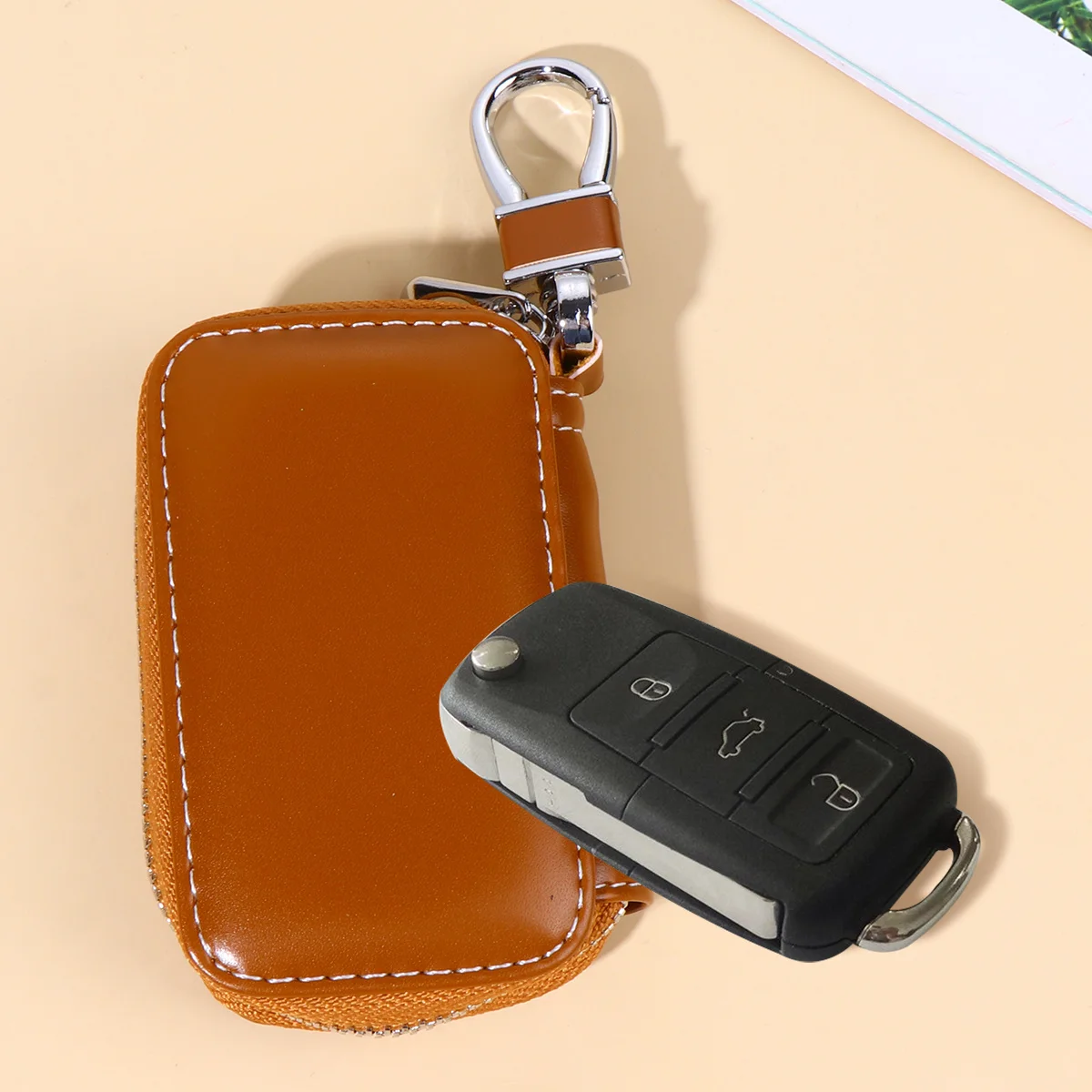 

Car Key Storage Bag Brown Durable Stylish Hanging Waist Pouch Large Capacity for Car Keys Cash Zipper Key Pack