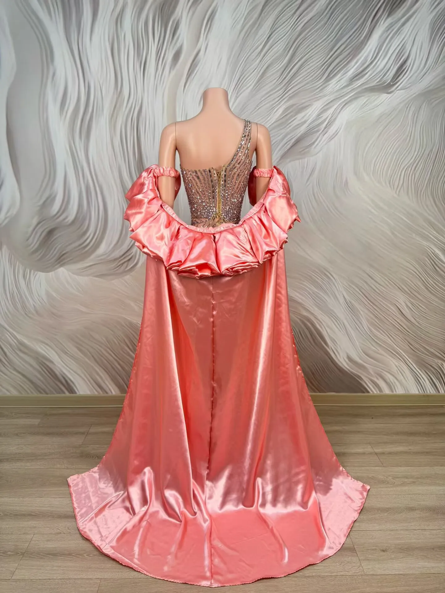 Luxury Drag Queen Performer Wear Women Sparkly Rhinestone Dance Dress Red Carpet Elegant Evening Gown Photo Shoot Stage Wear view 2