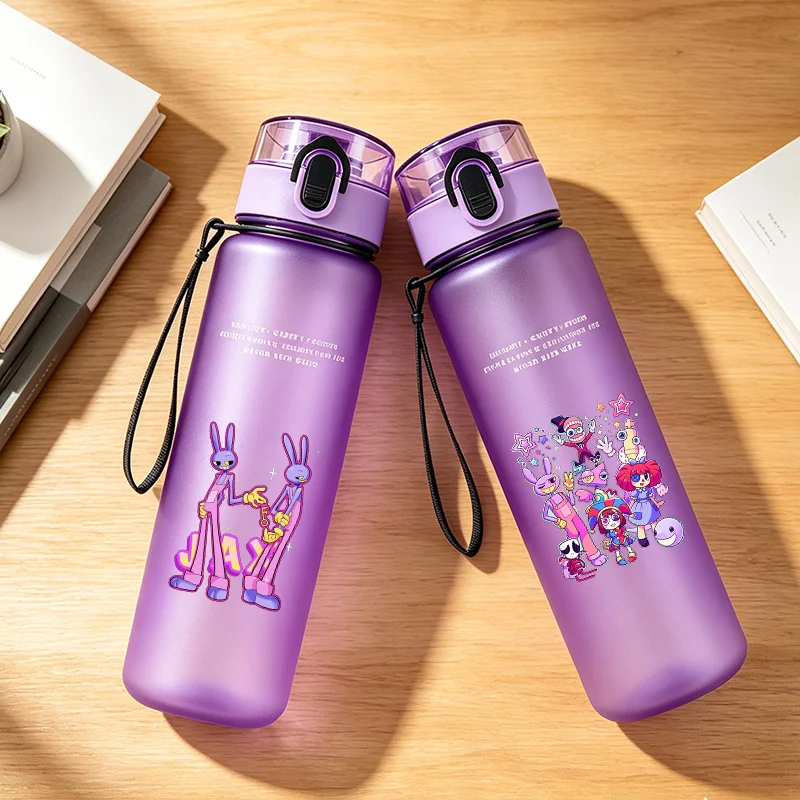 Bouteille d'eau numérique Anime Amazing Digital Circus avec paille, tasse en plastique pour l'école, mug de sport pour hommes et femmes, grande capacité, cadeau
