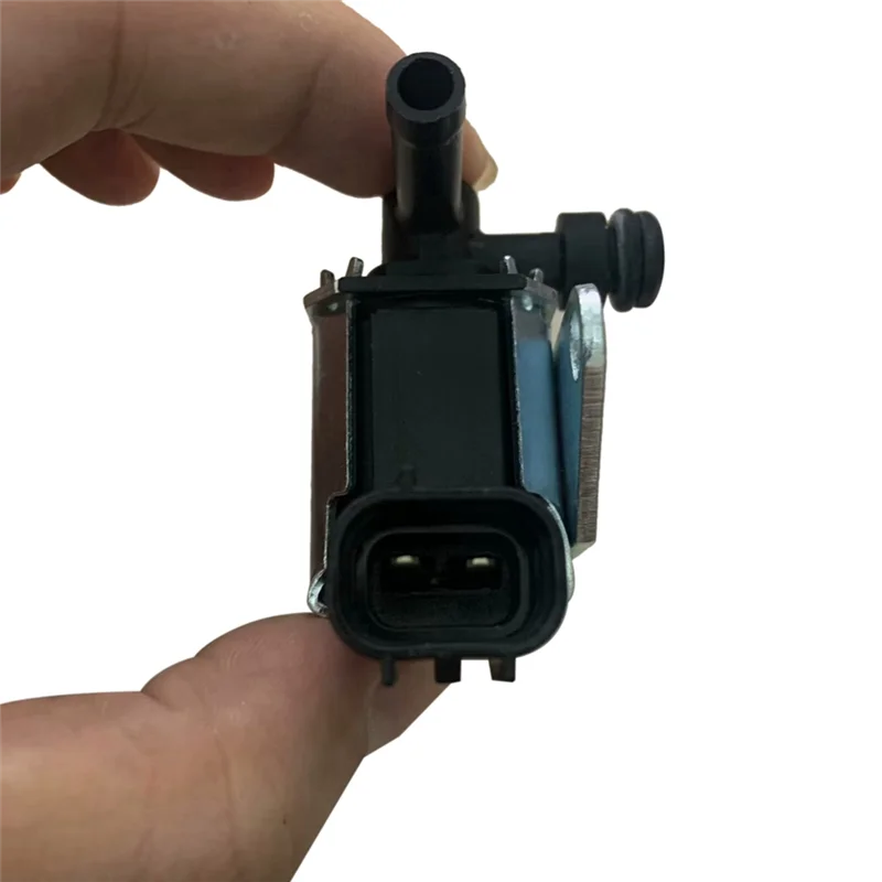 

For Smart Fortwo 451 M132 1.0 Car Engine Purge / Regeneration Valve A1321400160