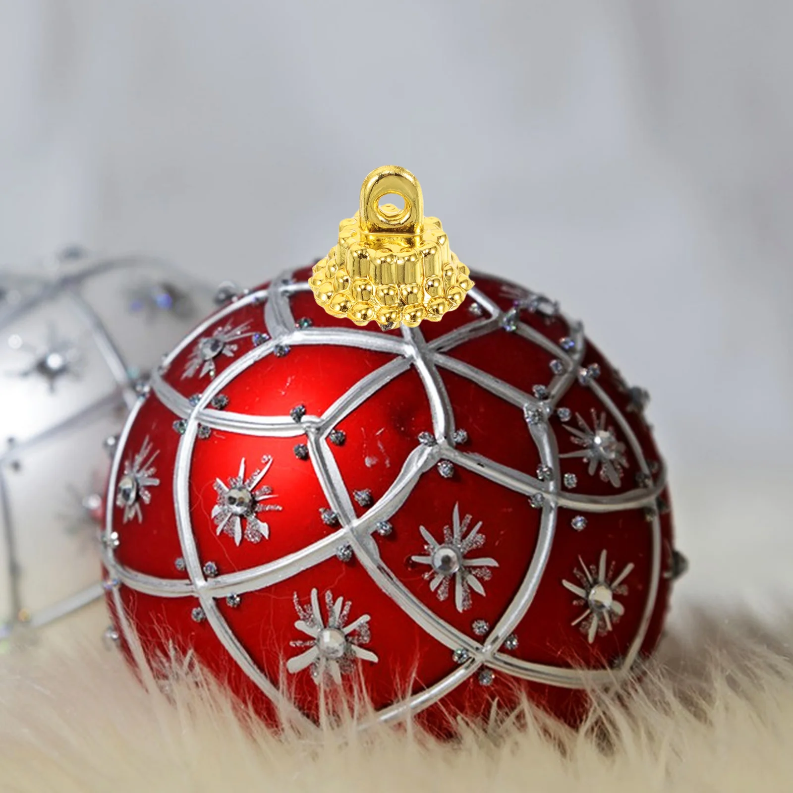 

100Pcs Christmas Tree Ornament Caps Disco Ball Decorative Replacement Caps DIY Hanging Ball Ornament Supplies Hanging Ornaments