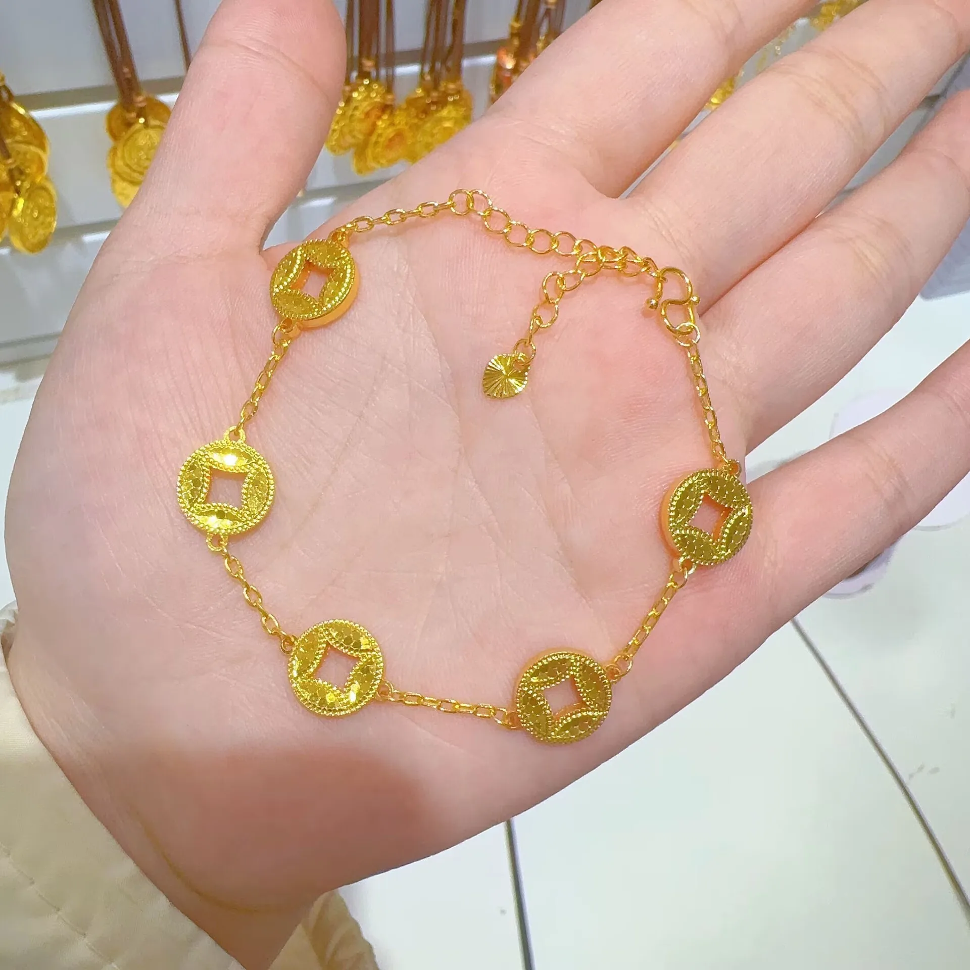 

Plated Real Gold Retention The New Style Explosive Dazzling Features Gold Coins Versatile It Is High End And Niche Girls Gift