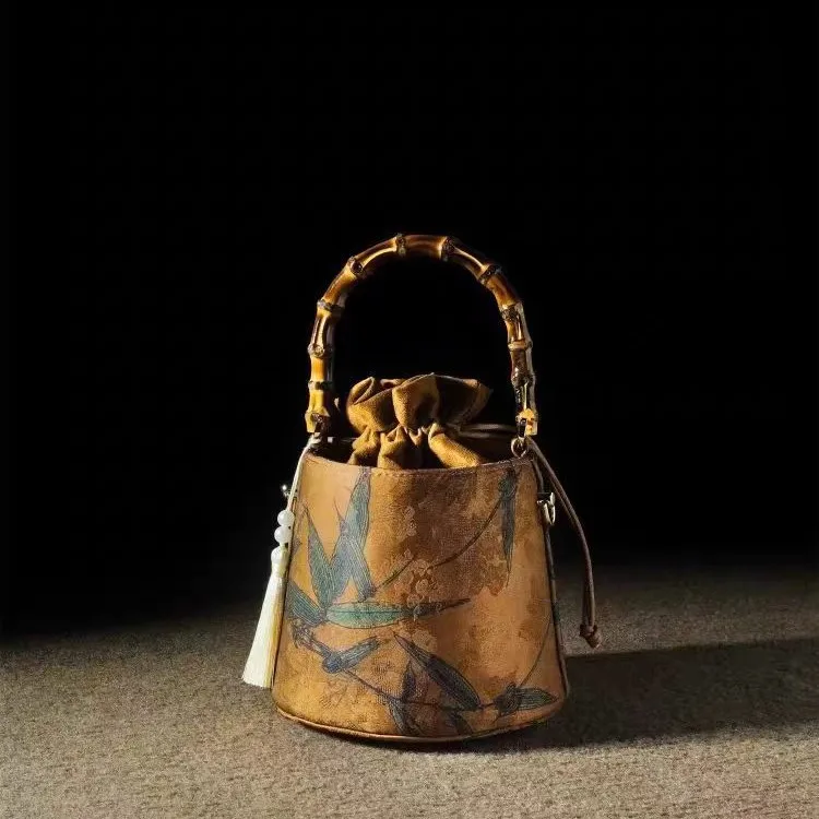 

Women's Vintage Bamboo Water-Saving Bucket Bag Tassel Cheongsam Handbag Crossbody Single Shoulder Trendy National Style