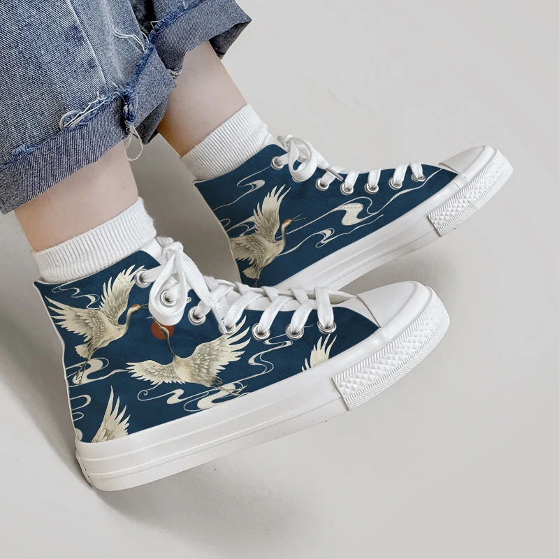 Amy and Michael Original Design Hand Painted Red Crowned Crane Women\'s Sneakers Fashion Tennis Female High Top Flat Canvas Shoes