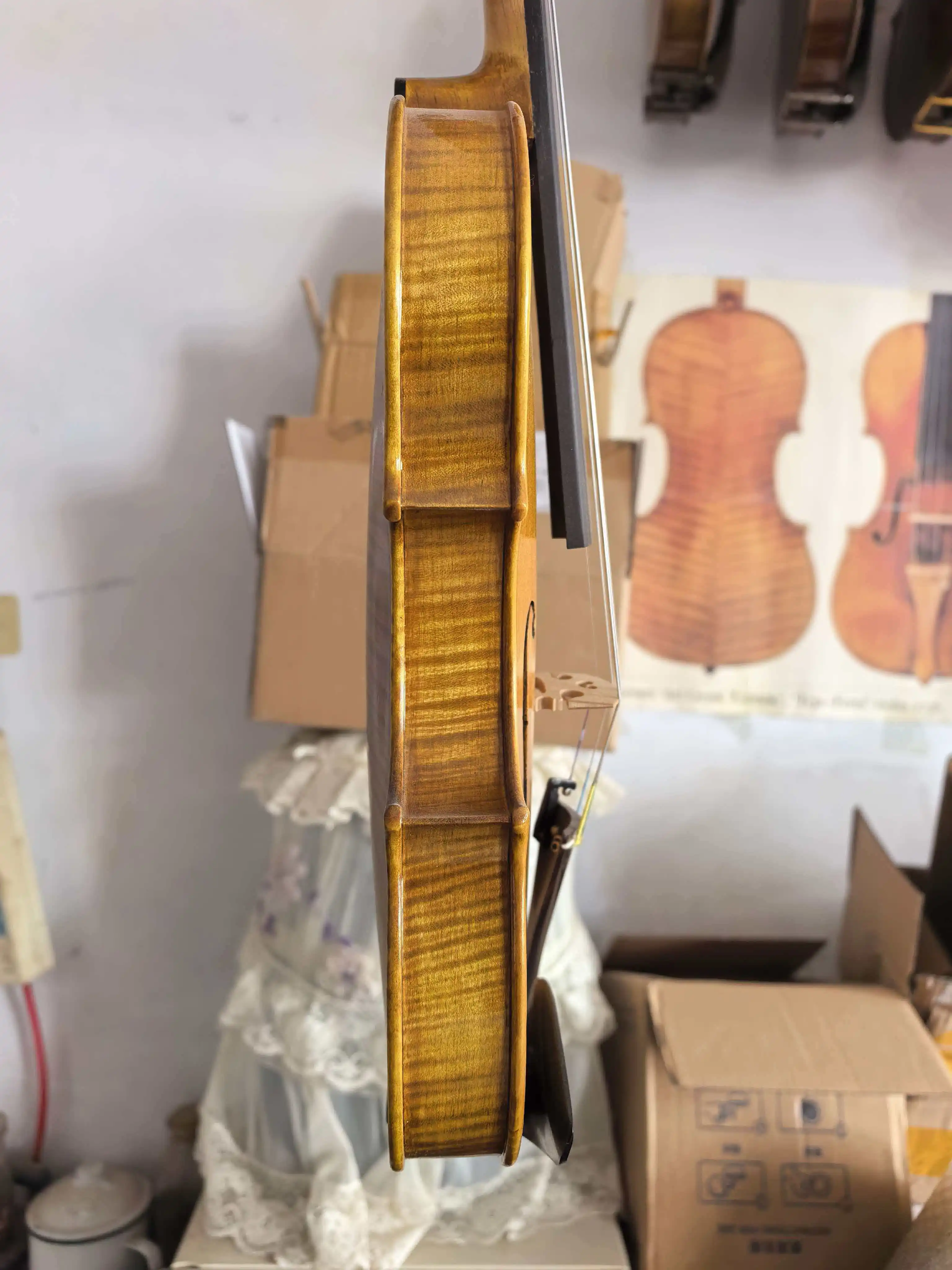 4/4 high-end handmade Italian violin with ebony flat knobs and vintage lacquer, featuring strings,Musical Instruments