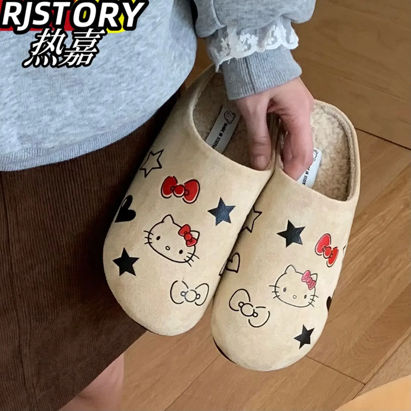 Kawaii HelloKitty женские зимние домашние и уличные домашние тапочки на удобной подошве с мультяшным дизайном для женщин и мужчин