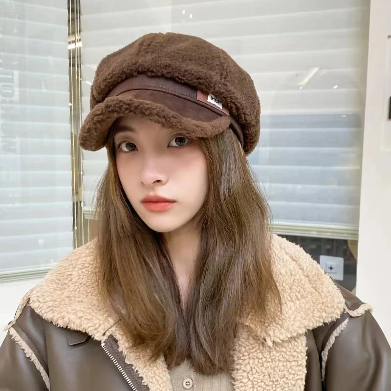 New Lamb Hair Octagonal Hat for Women\'s Korean Fashion Duck Tongue Hat with Plush Bud Hat, Fashionable British Retro Artist Hat