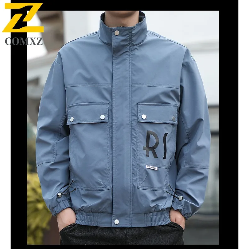 COMXZ Men Windbreaker 2025 New Stand Collar High Quality Outdoor Camping Techwear Tooling Jacket  Autumn Jacket with No Hood