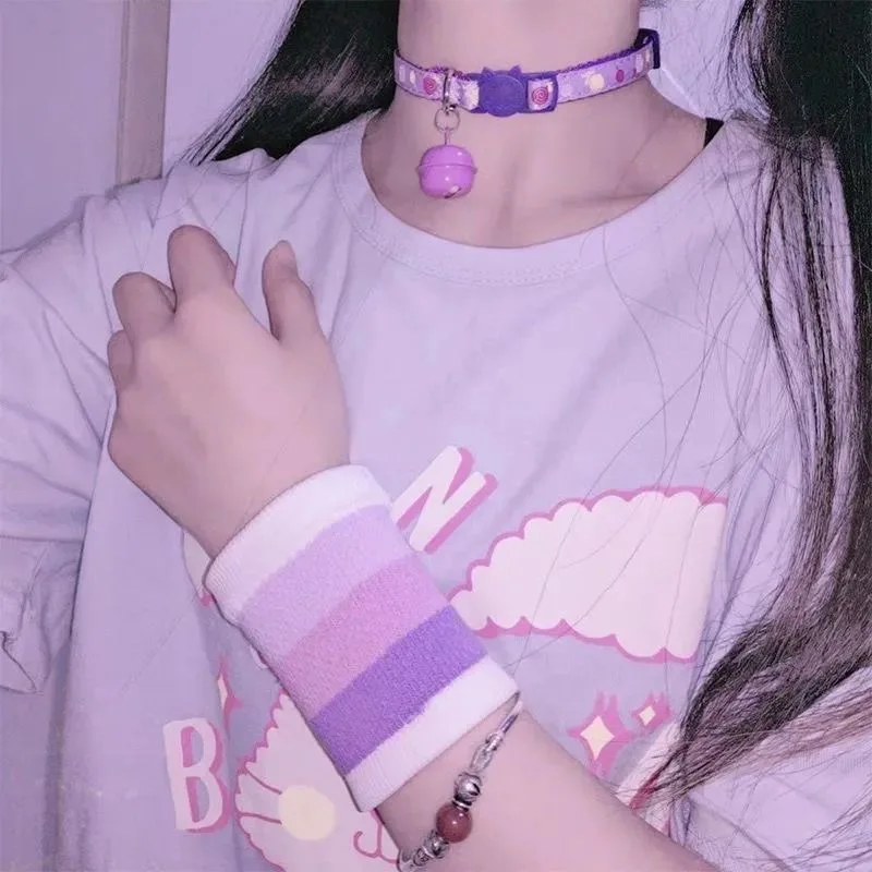 Wrist protector with Japanese and Korean body wave pattern for women, fashionable summer and spring thin ins style