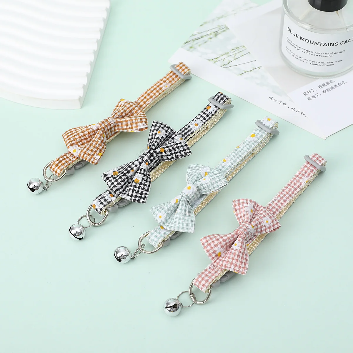 

Pet collar cat dog plaid daisy flower bow adjustable bell necklace necktie hanging neck without strangling