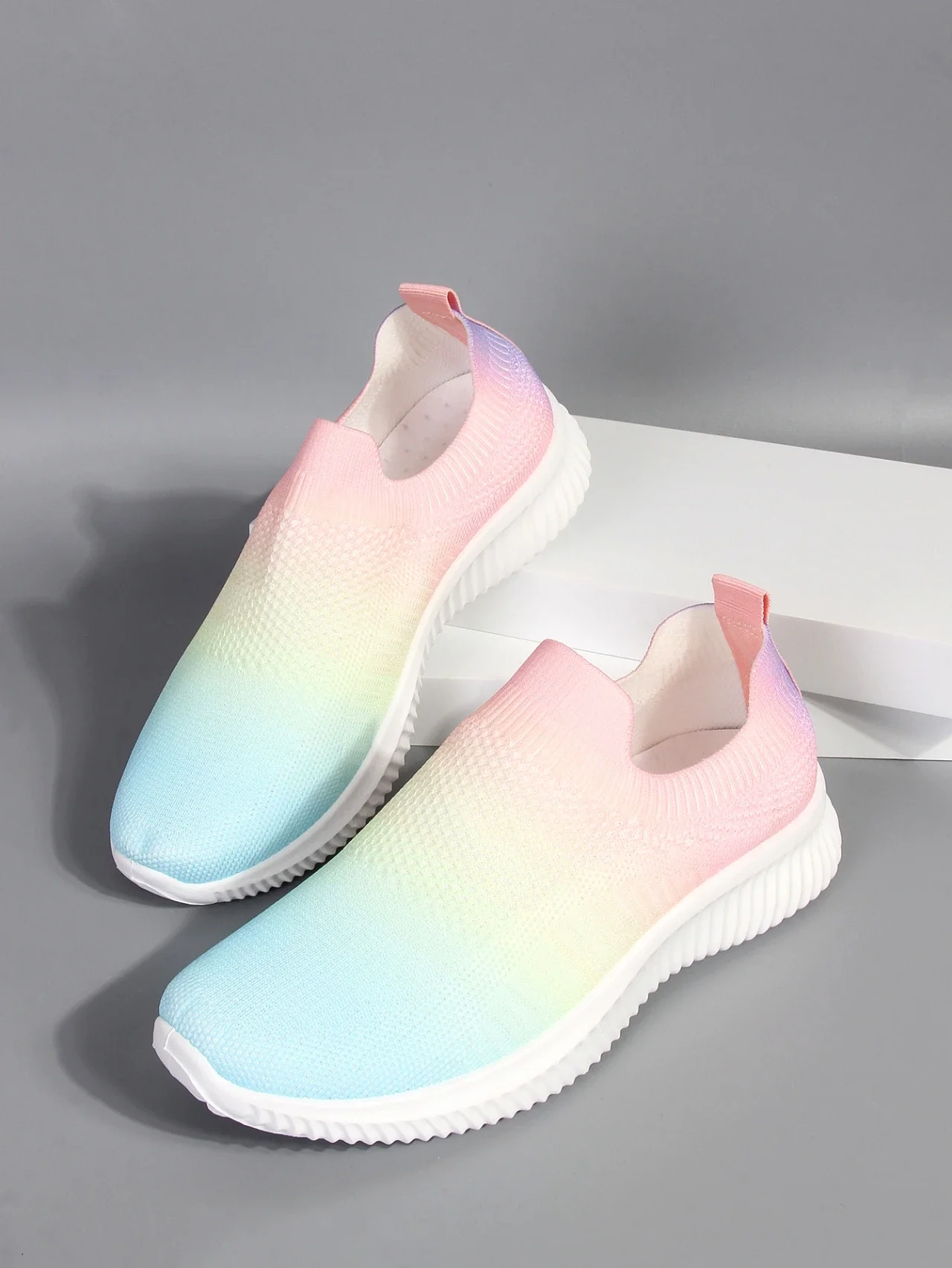 

New Women's Vulcanize Shoes Flat Light Causal Shoes for Women Platform Slip on Flats Anti-slip Low Top Air Mesh Ladies Sneskers