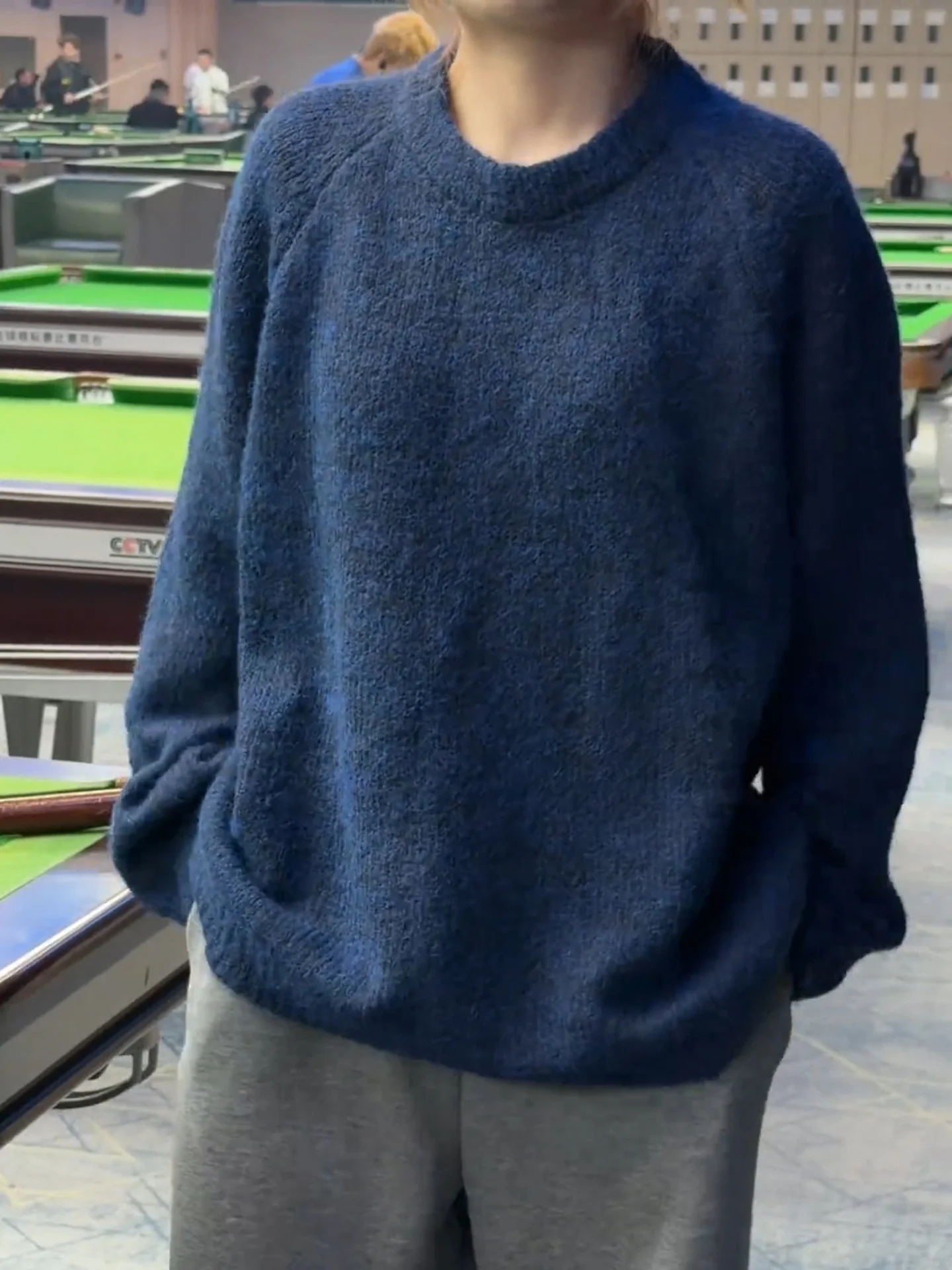 

Утепленный зимний мужской вязаный свитер с круглым вырезом, шерстяной топ свободного кроя, верхняя одежда для пар в американском ретро-стиле, молодежный энергичный образ