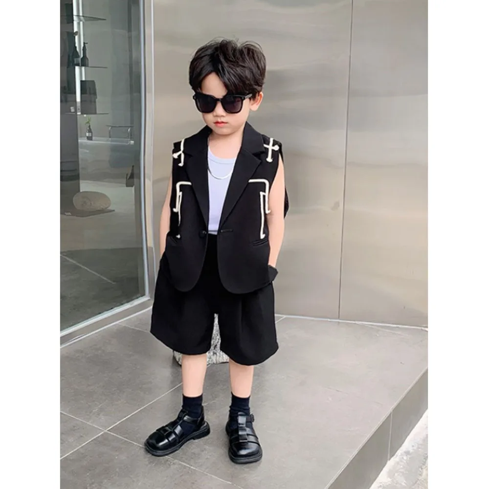 

Boys' Suit Set For Summer 2024 New Handsome Children's Clothes Vest Jacket Shorts Two-piece Personalized Fashionable Suits