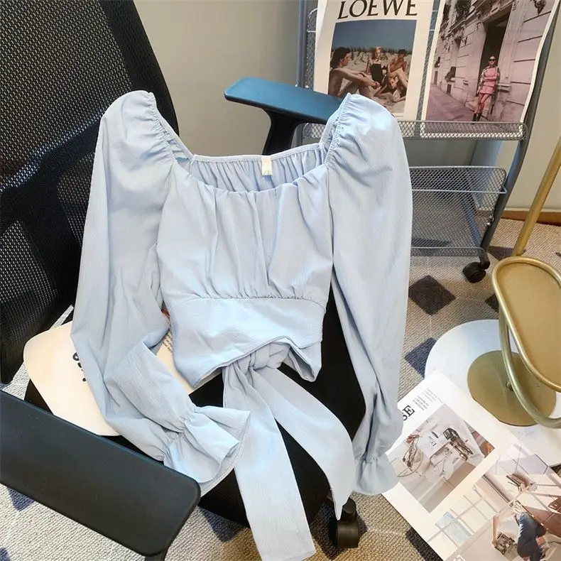 

Square Collar Collarbone Shirt Women in Spring Milk Blue Bubble Sleeve Shirt Designed Heart Wrenching Bow Top