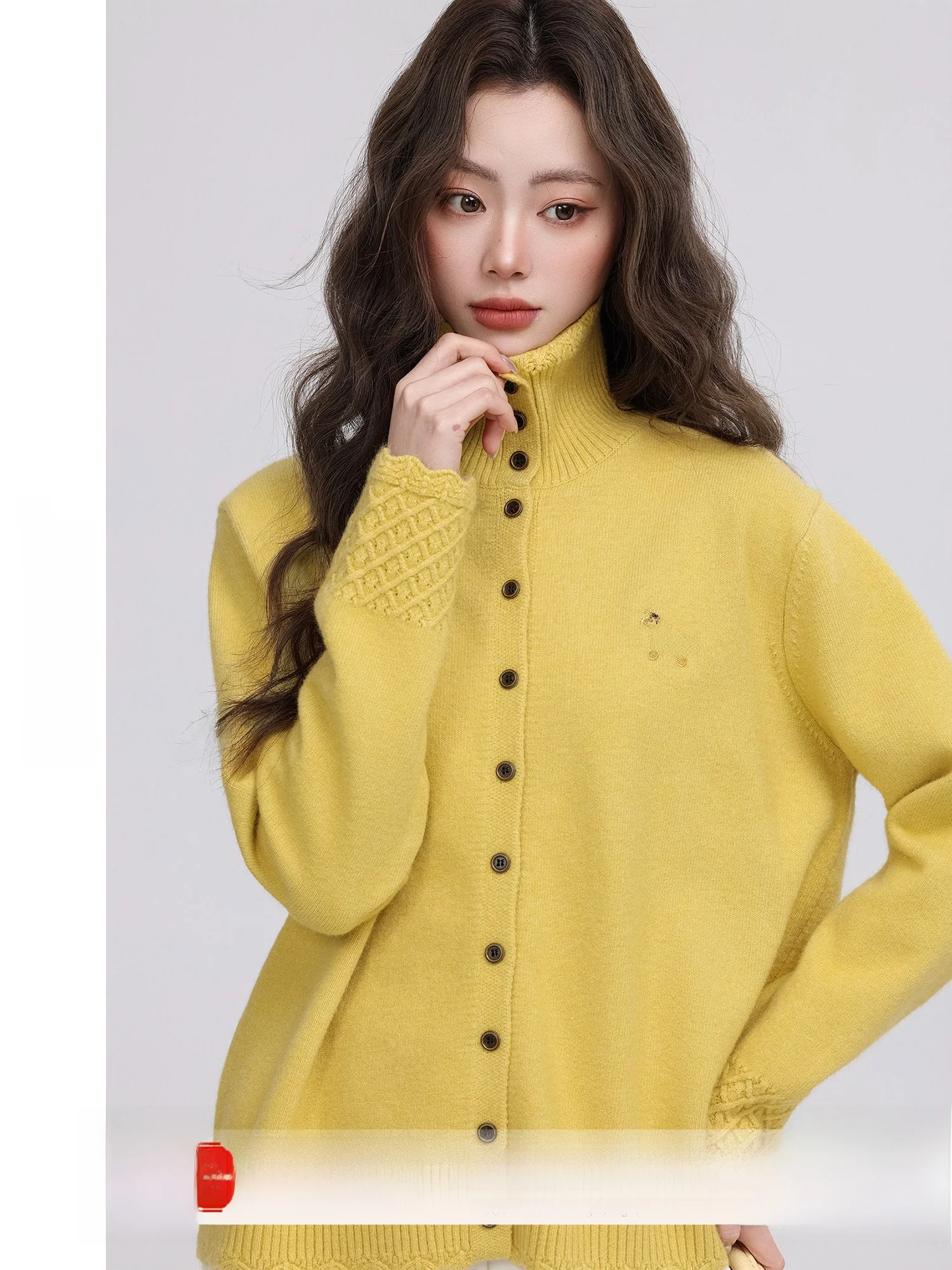 

Желтый вязаный свитер с высоким воротником, женский, модный, в стиле ретро, с вышивкой медведя/свиньи/животных, весенняя новинка, верхняя одежда, кардиган