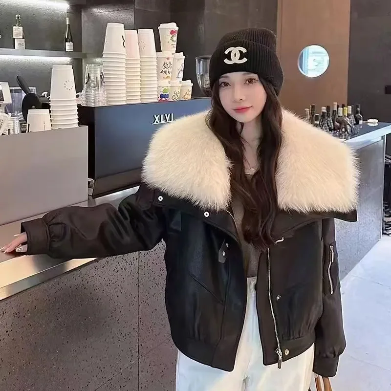 Abrigo de invierno 2025 chaqueta de plumas para forro chaqueta de motocicleta Cuello de piel de zorro Parka de piel de ante corta de moda de alta calidad