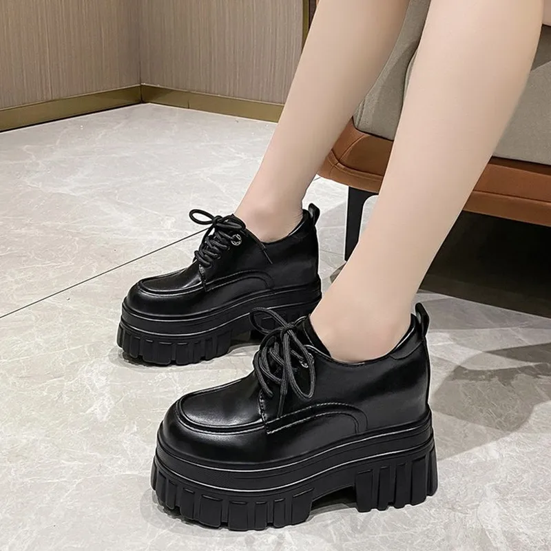 10 سنتيمتر 2026 الربيع النساء منصة أحذية رياضية إسفين الكعوب السيدات الخريف أحذية مكتنزة مضخات امرأة الدانتيل متابعة سميكة وحيد أحذية عمل غير رسمية