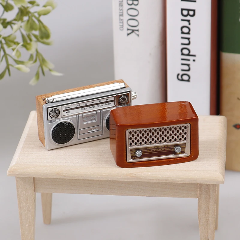 New Arrival 1:12 Dollhouse Miniature Old-Fashion Nostalgic Radio Metal Retro Radio Model Player Toy Doll Furniture Accessories