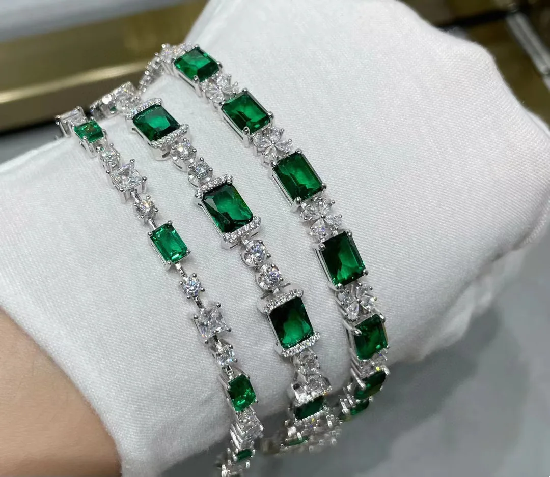 S925 sterling silver large seven-diamond green bracelet, elegant atmospheric bracelet, blossoming lucky flowers add brilliance