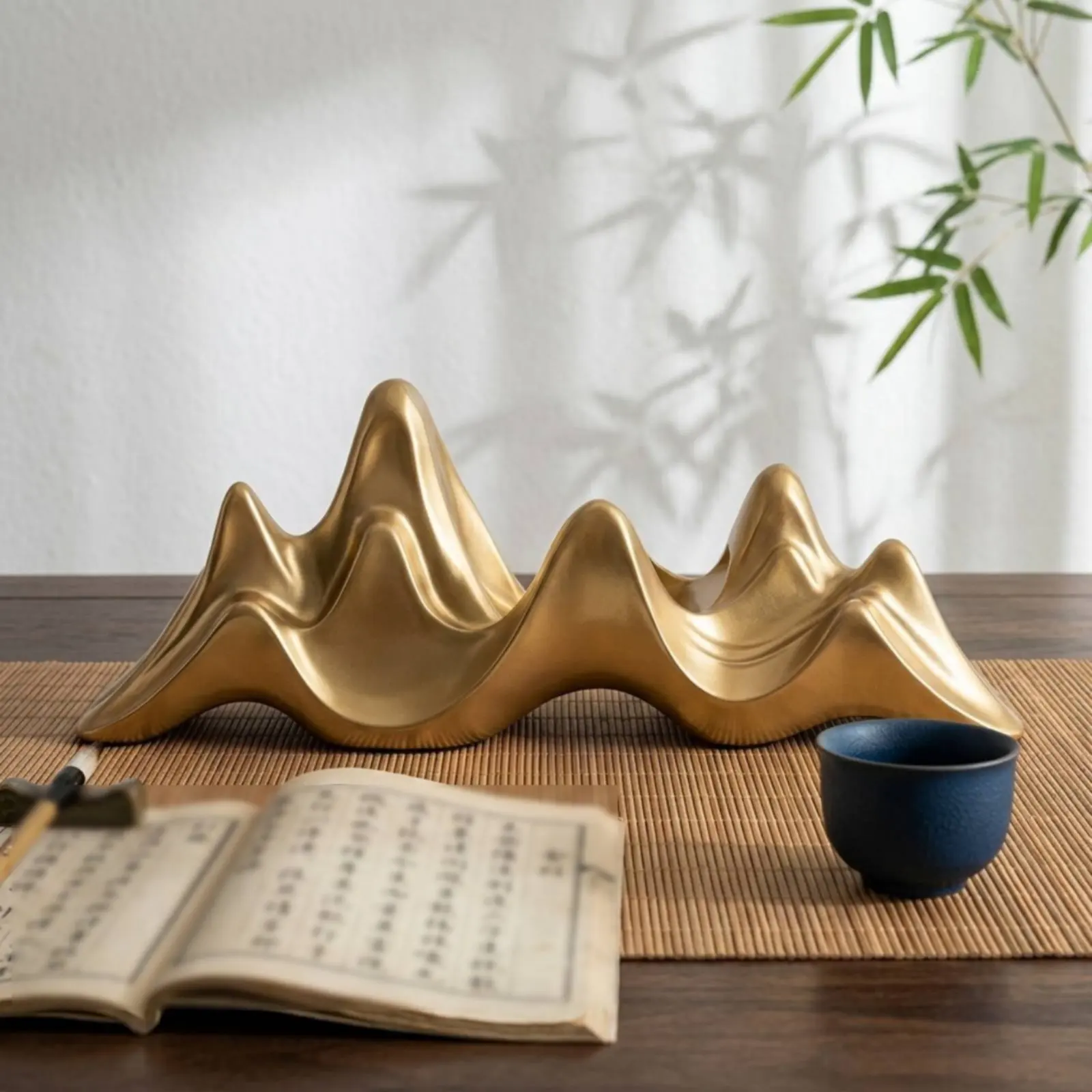 

Abstract Mountain Pinnacle Sculpture Hand-Polished Golden Mountain Range Sculpture Study Accessory Elegant Feature Piece