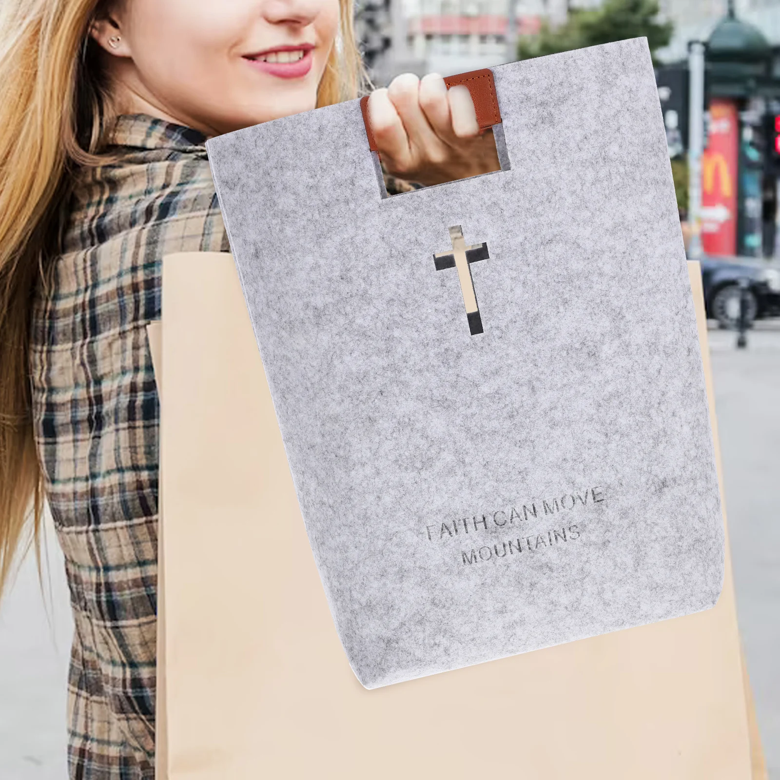 

Bible Bag Felt Tote Handheld Carrying Case Soft Load-Bearing Bible Storage Bag for Study Shopping Grocery Church Accessories