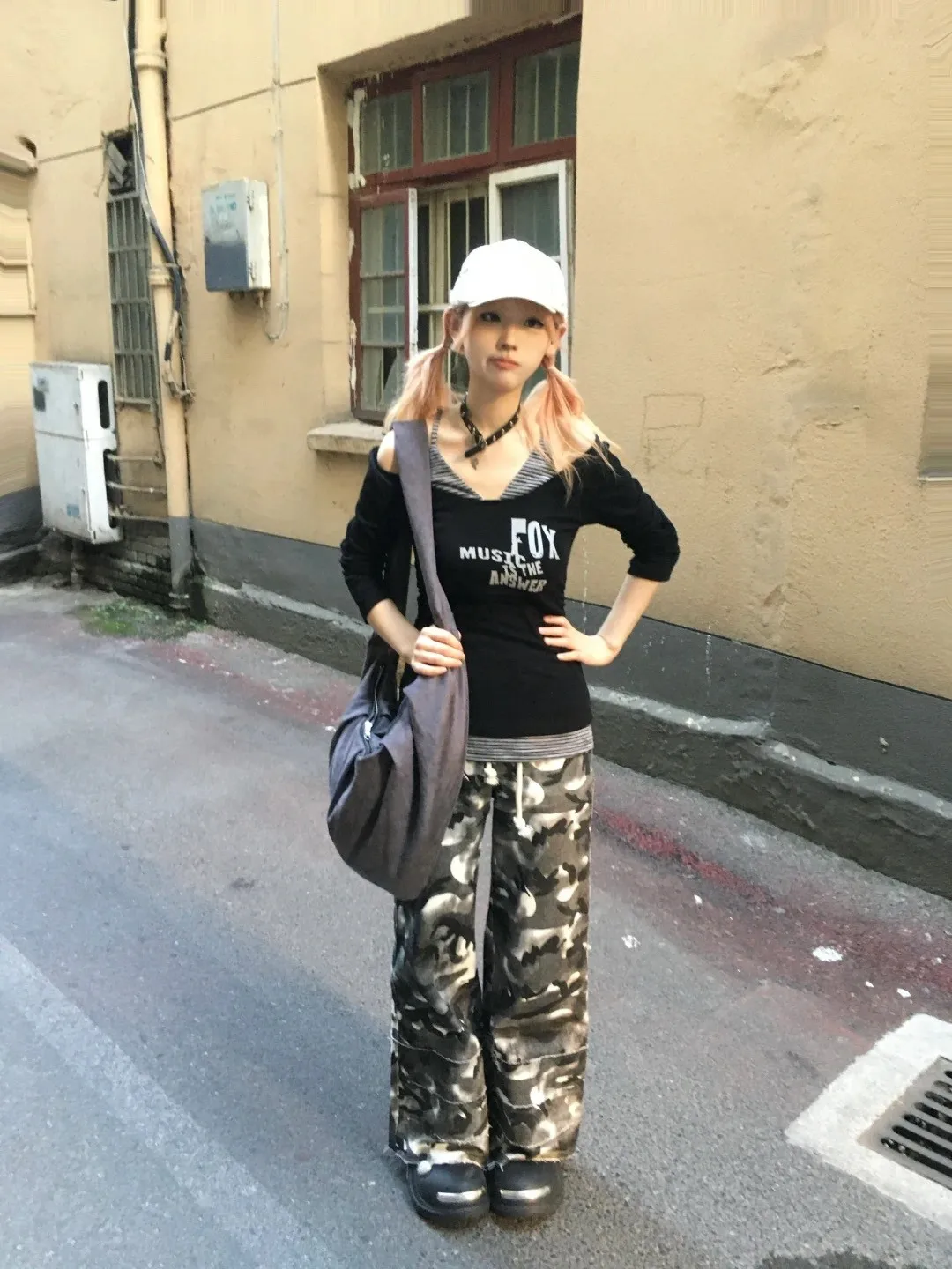 Karrram Japanisches Y2k Fake Zweiteiliges Top Trashy 2000er Schulterfreies T-Shirt Vintage Harajuku Buchstabendruck Streetwear Amerikanische 90er – Detail 9