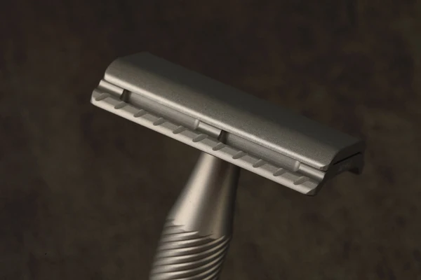 YAQI Ghost Titanium Safety Razor 1.10mm Lightweight for Men's Shaving Comfortable Grip And Balanced Feel
