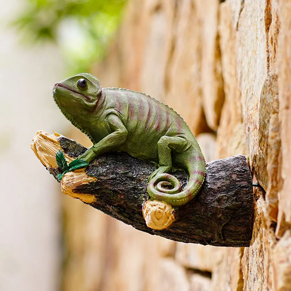 

Chameleon Statue Sculpture Gift For Garden Enthusiasts - PERFECT GIFT DESIGN Statue Sculpture Figurine Outdoor Garden