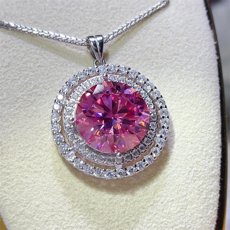 

Роскошный кулон с платиновой текстурой и двойным круглым ободком для женщин, 10-каратный муассанит, платина PT950 | Изысканный и премиальный