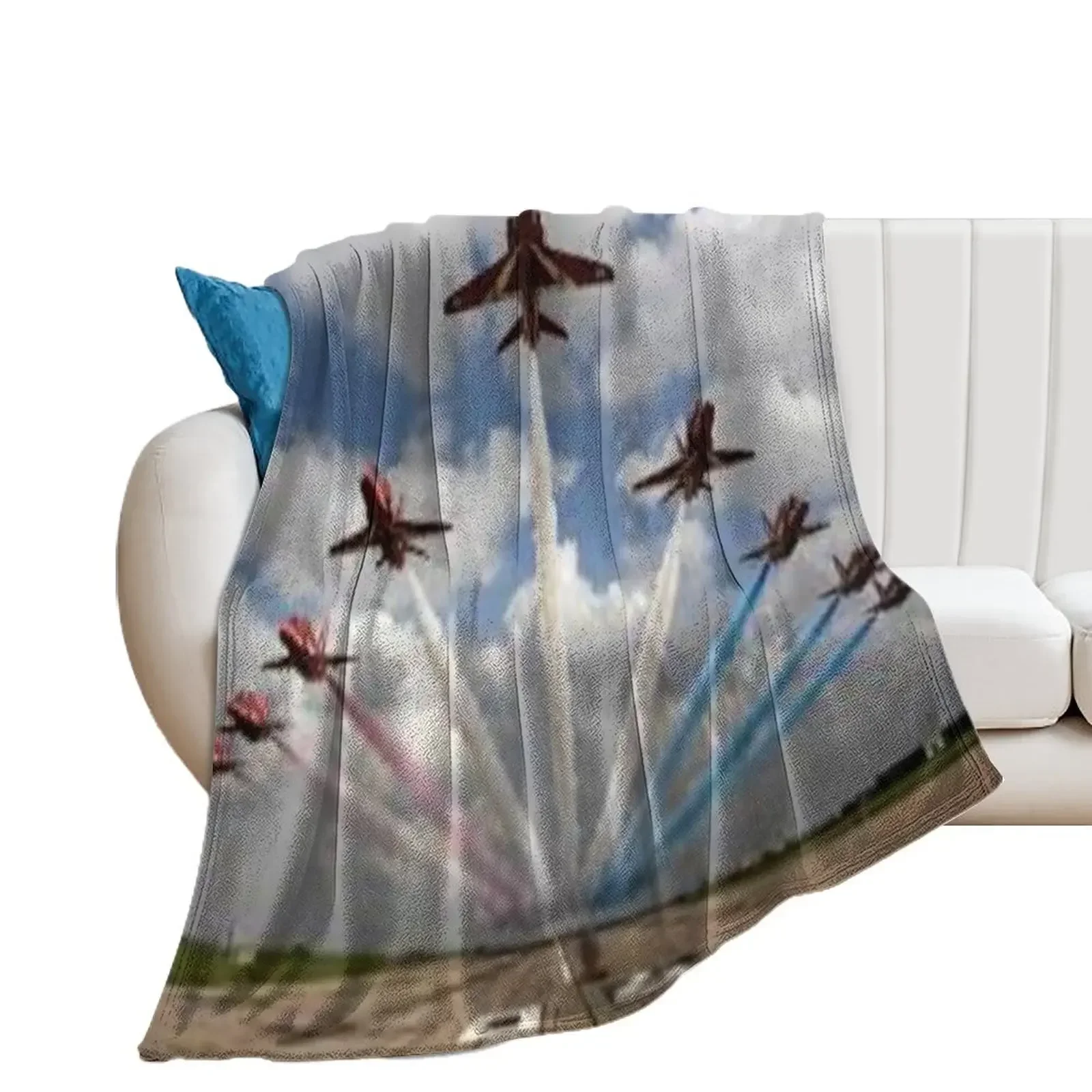 red arrows just taking off Throw Blanket For Decorative Sofa Retros Blankets