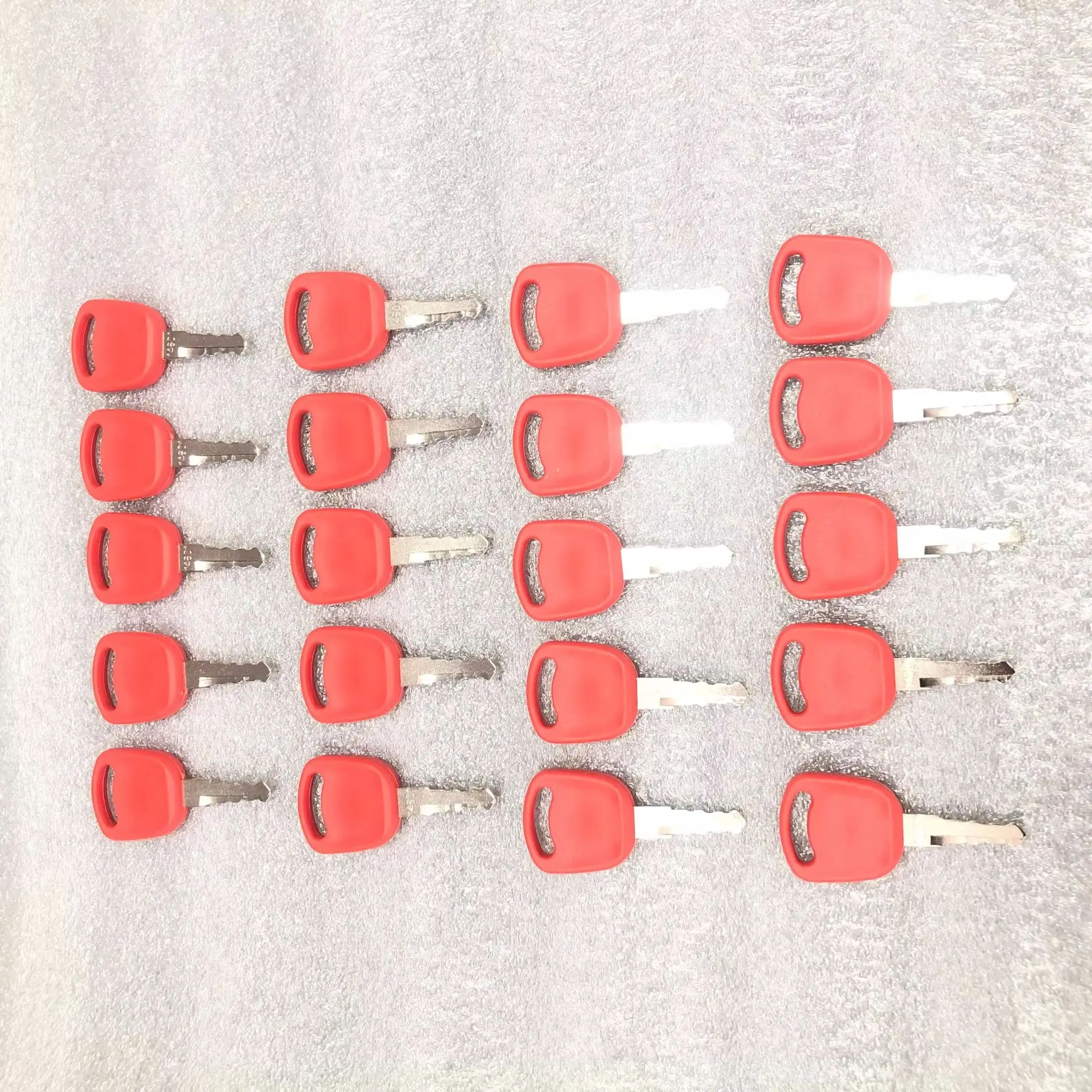 

20PCS Ignition Keys 14601 for Case-IH New Holland Ford Tractors 5640 6640 7740 7840 8160 8240 8260 8340 8360 8560 TS100A TS115A