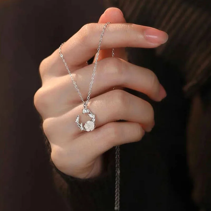 Fairy wind wreath necklace female magic color rose crescent collarbone chain everything jewelry