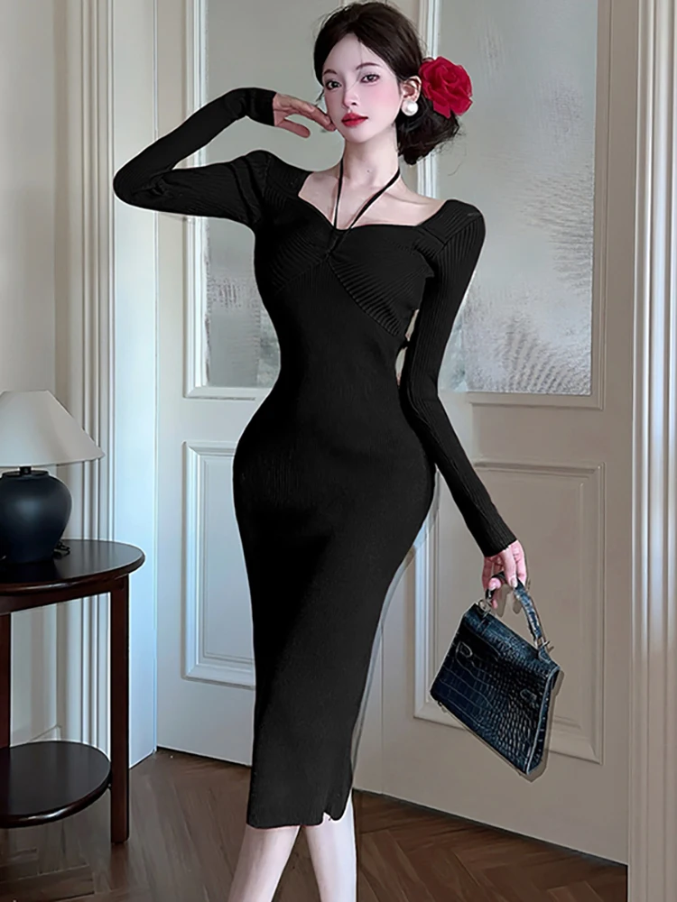 เดรสไหมพรมสีแดง คอเหลี่ยม แขนยาว ทรงเข้ารูป สำหรับงานพรอม ฤดูใบไม้ร่วง ปี 2025 สไตล์เกาหลี หรูหรา สง่างาม เหมาะสำหรับงานกลางคืน