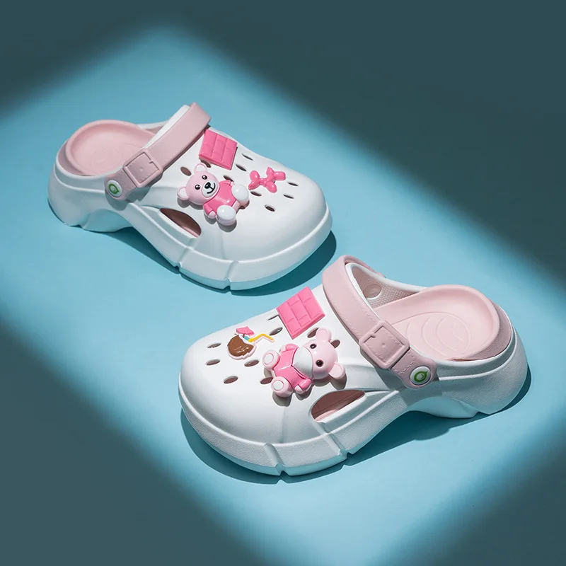 Comfort per tutte le stagioni: zoccoli Slip-On traspiranti da donna-versatili, eleganti e perfetti per il giardino alla spiaggia