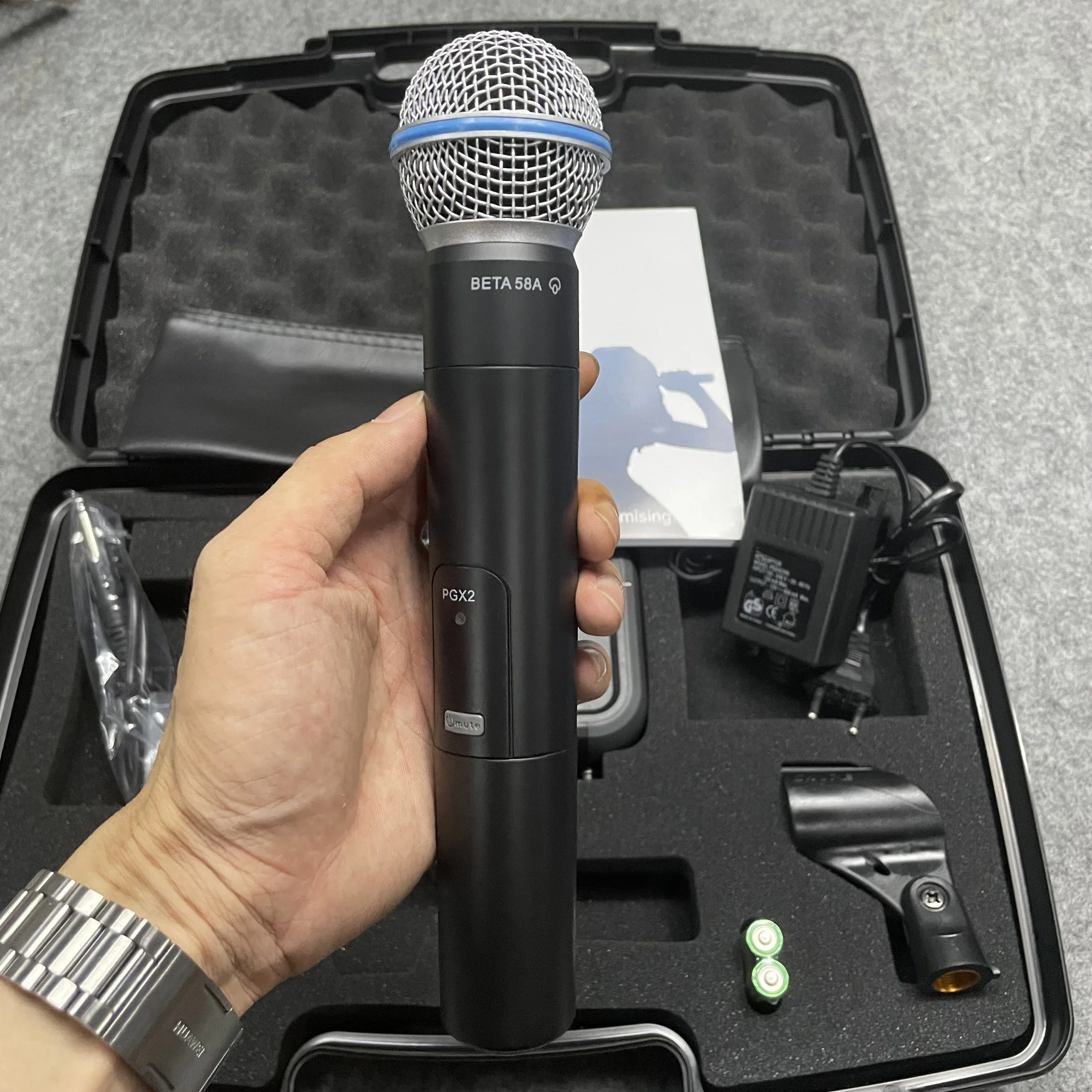 

PGX4 Beta58A Cheap Price Uhf Dual Channel Headset Long Range One Drag One Wireless Microphone